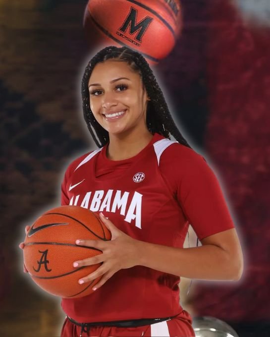 Tyrese Maxey's girlfriend Myra Gordon